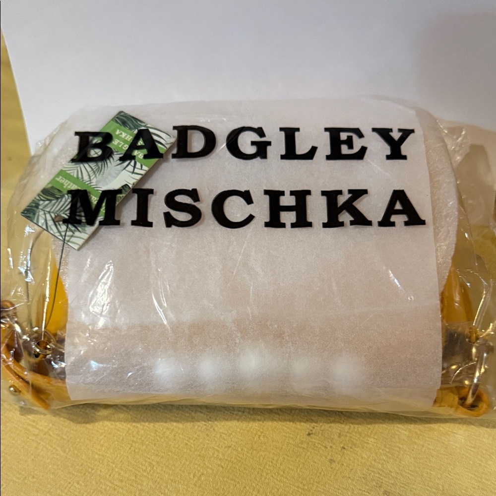 NWT Badgley Mischka Quilted Pearl-Accent Crossbody Bag With Scarf - Picture 2 of 12